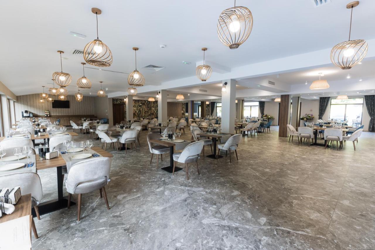 Nedei Hotel&Spa Transalpina Martinie Ngoại thất bức ảnh