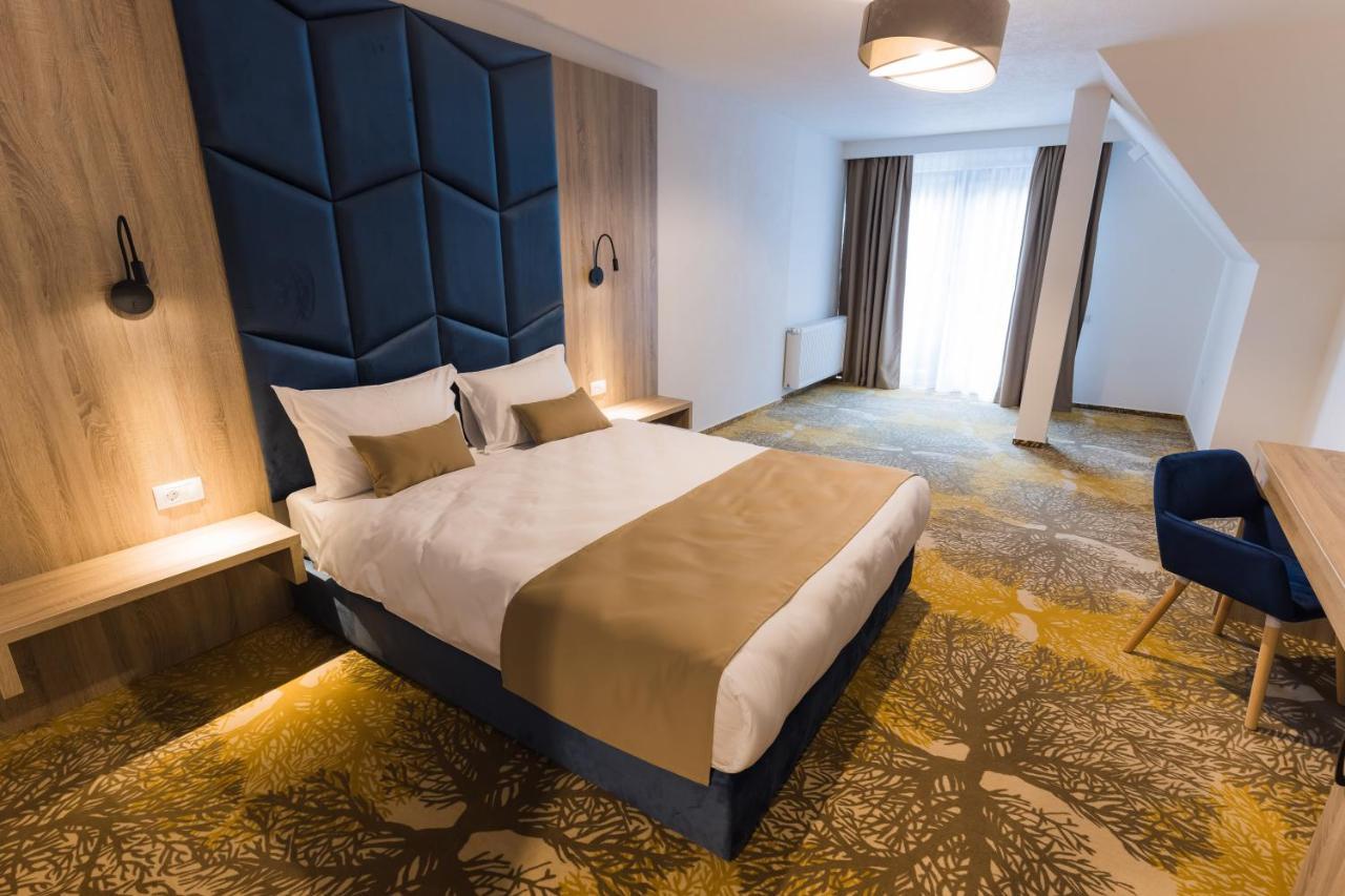 Nedei Hotel&Spa Transalpina Martinie Ngoại thất bức ảnh