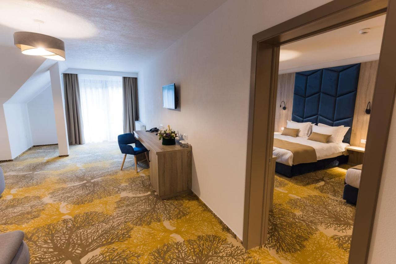 Nedei Hotel&Spa Transalpina Martinie Ngoại thất bức ảnh