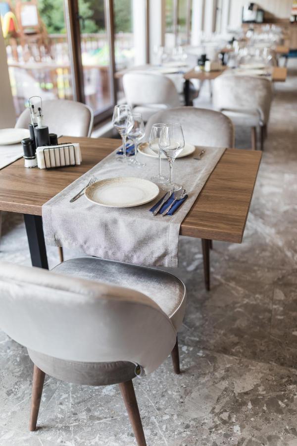 Nedei Hotel&Spa Transalpina Martinie Ngoại thất bức ảnh